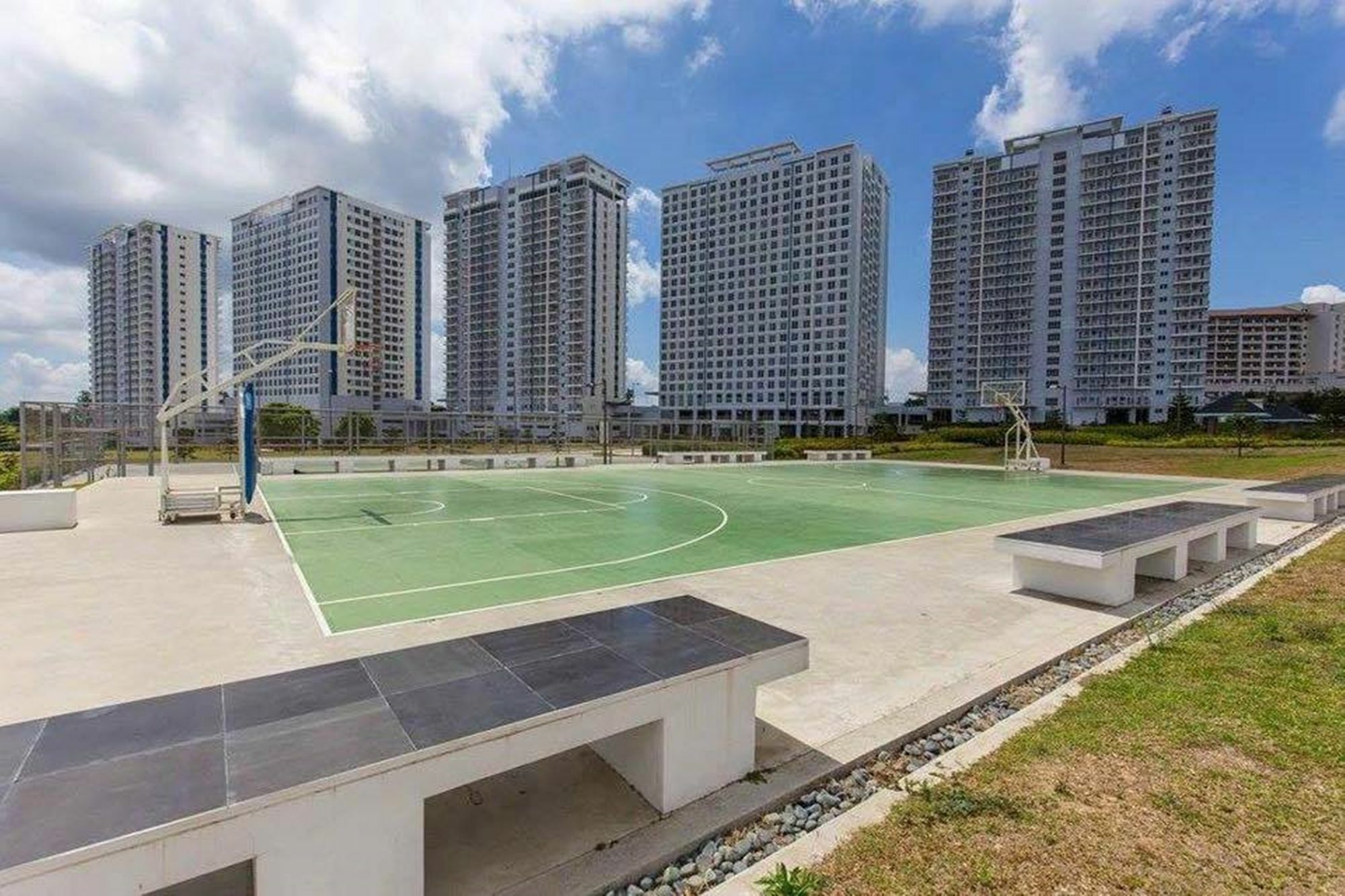 Cozy Staycation Tagaytay At Wind Residences Tagaytay City Exterior foto